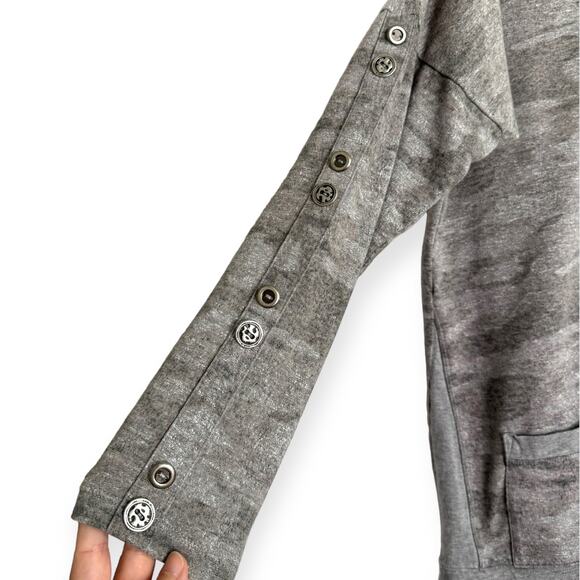 Soft Surroundings Camo Print Long Sleeve Blouse With Silver Buttons Women's L - Picture 8 of 10